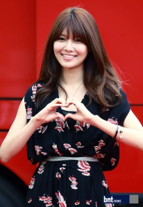 snsd-sooyoung-at-sbs-midnight-tv-entertainment-press-conference-9